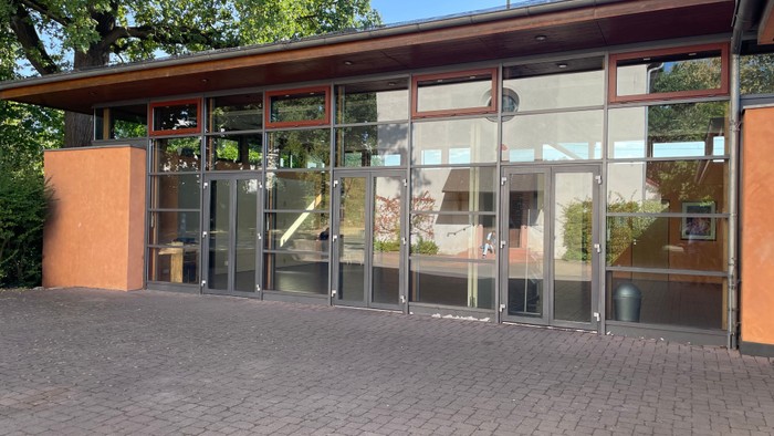 Gebäude mit Glasfront