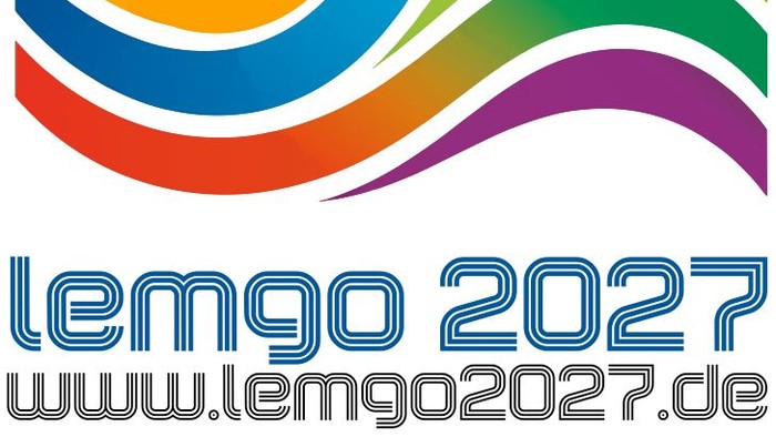 Logo für Lemgo 2027 mit bunten Wellen, QR-Code und der Website www.lemgo2027.de für eine bevorstehende Veranstaltung.