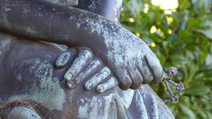 Grabfigur Wiesbaden Nordfriedhof