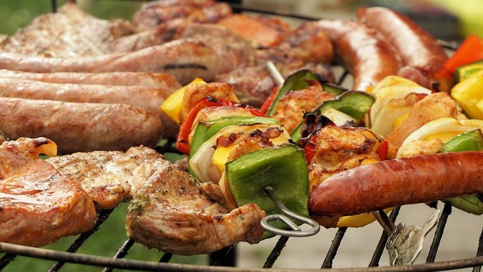Grillrost mit Grillgut