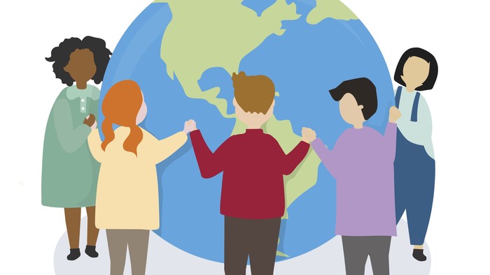 Vielfältige Gruppe von Menschen versammelt sich um einen Globus, symbolisierend globale Einheit und Zusammenarbeit.
