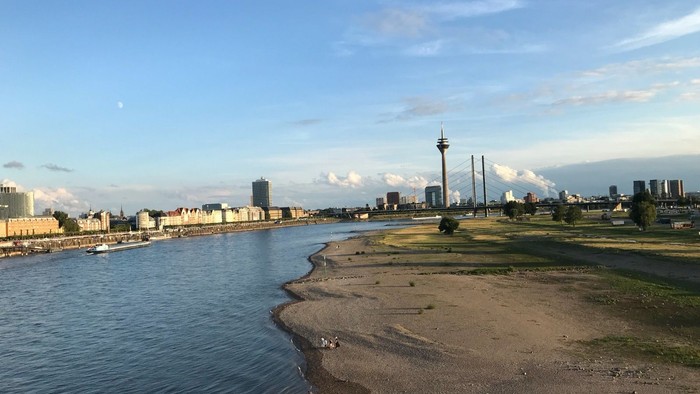 Rhein bei Düsseldorf
