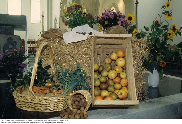 altardekoration-erntedank-1166_orig.jpg