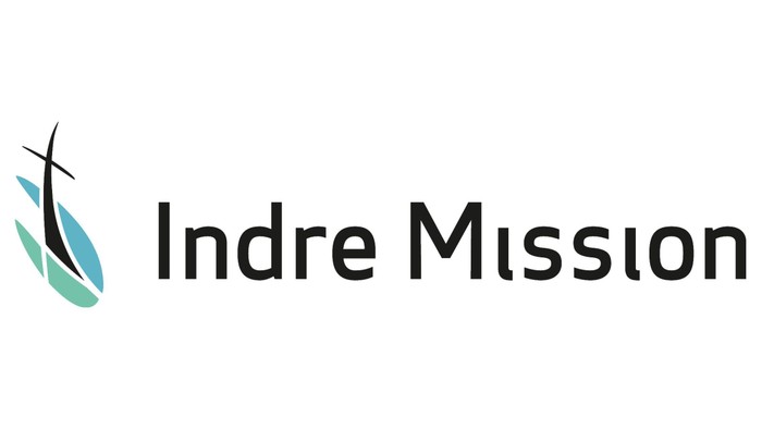 Logo for Indre Mission med en stiliseret båd og kors, der symboliserer maritime og missionsrelaterede temaer.