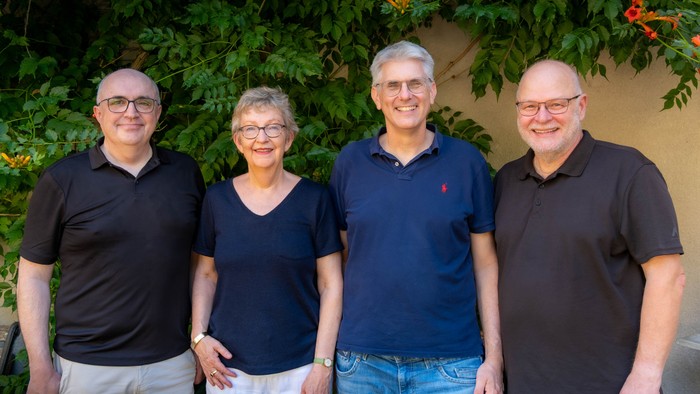 Das Foto zeigt die Mitgliedert der Band hier&jazz
