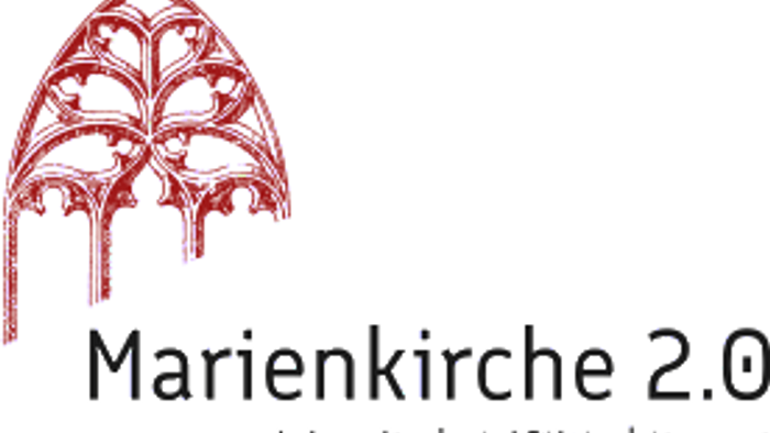 Modernes Logo mit einer stilisierten Baumstruktur und dem Schriftzug „Marienkirche 2.0“ sowie beschreibendem deutschen Text darunter.