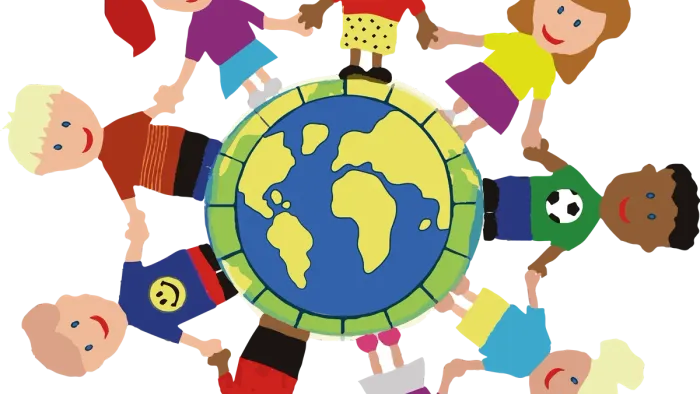 Verschiedene Kinder, die sich an den Händen halten und einen Globus mit kulturellen Symbolen umgeben, als Symbol für Einheit und weltweite Freundschaft.