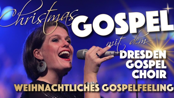 Weihnachtsgospel-Aufführung des Dresdner Gospelchors mit festlicher Weihnachtsstimmung und fröhlichem Gesang.