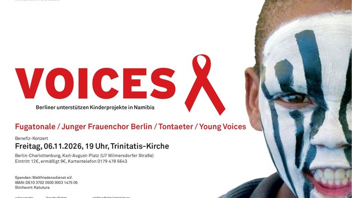 Veranstaltungsplakat für ein Konzert zur Unterstützung von Kinderprojekten in Namibia mit bemaltem Gesicht und rotem Band als Symbol.