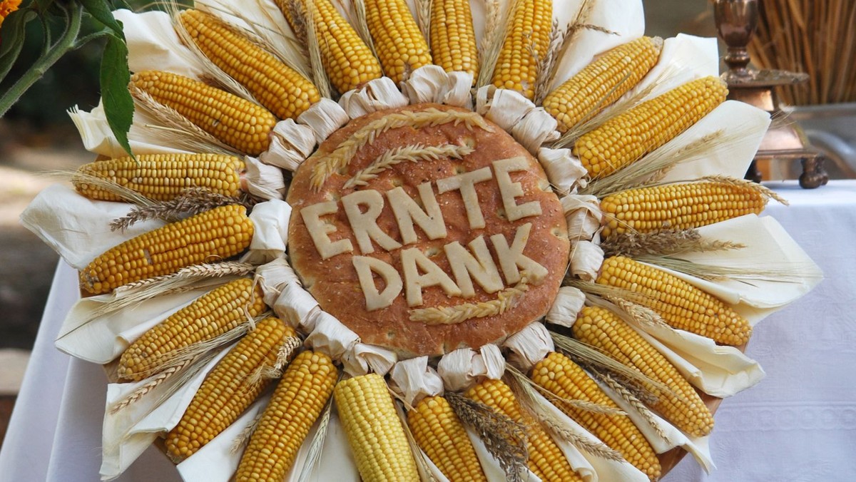 Open-Air-Familiengottesdienst zum Erntedank mit anschließendem Hoffest