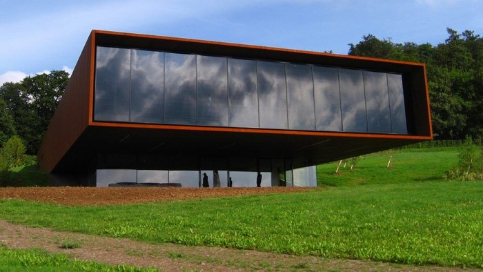 Fensterfront des Keltenmuseums am Glauberg, Hessen