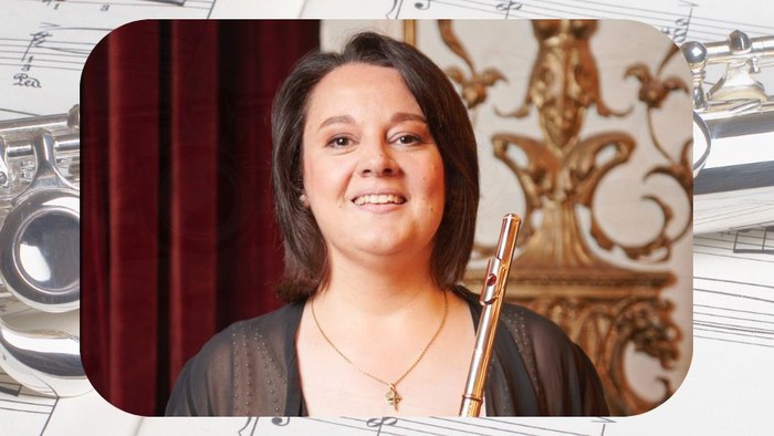 Rita D'Arcangelo vor einer Querflöte als Hintergrund
