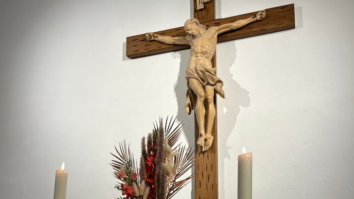 Altar in der Wolferoder Kirche