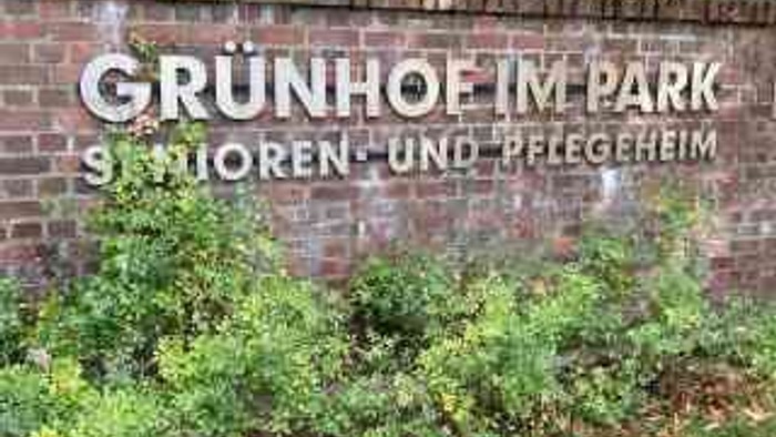 Grünhof im Park