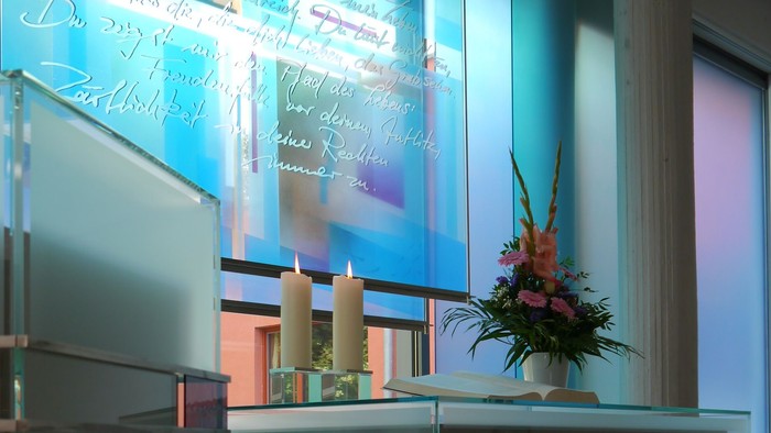 DSH Glaswand mit Spruch aus Ps. 16,8bff