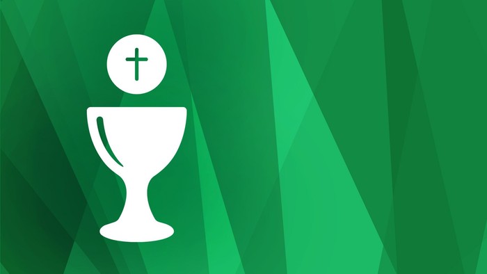 Symbol der Heiligen Kommunion mit Kelch und Kreuz auf grünem geometrischem Hintergrund.