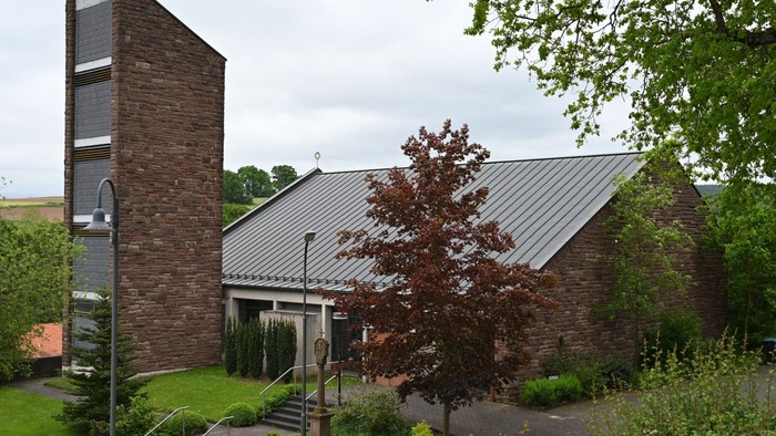 Kirchengebäude in Uffhausen - Großenlüder