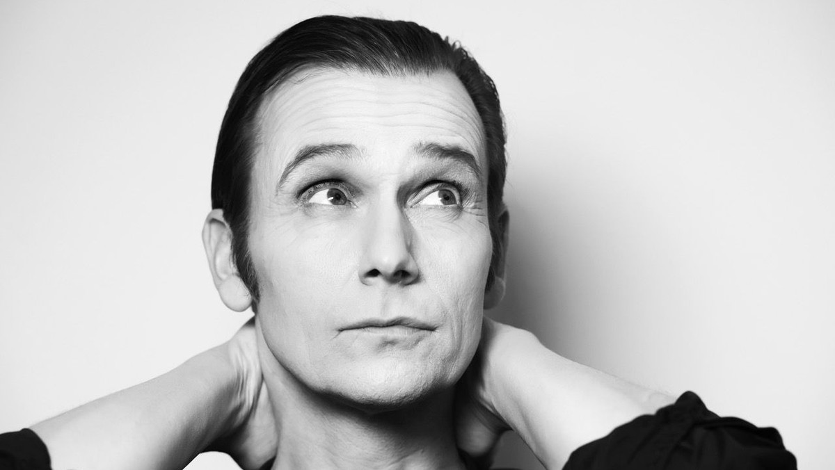 AFLYST Natkirken på Frederiksberg. Gudstjeneste med performance, kunst, litteratur og musik i kirkerummet