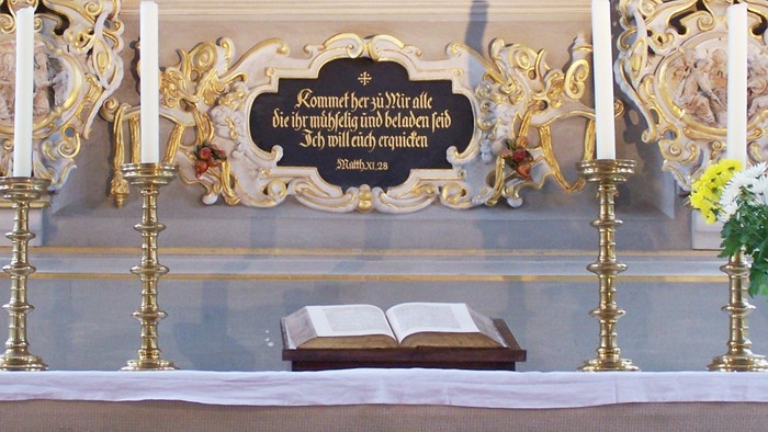 Altar mit Abendmahl