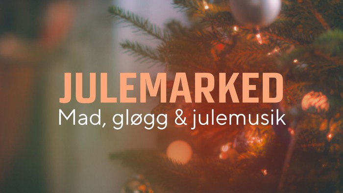 Julested med lys og pynt
