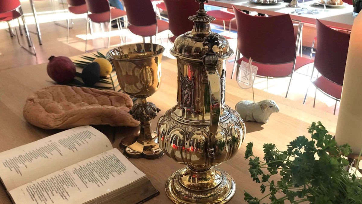 NEU als ZOOM-Konferenz: Gottesdienst mit Agapefeier am Gründonnerstag