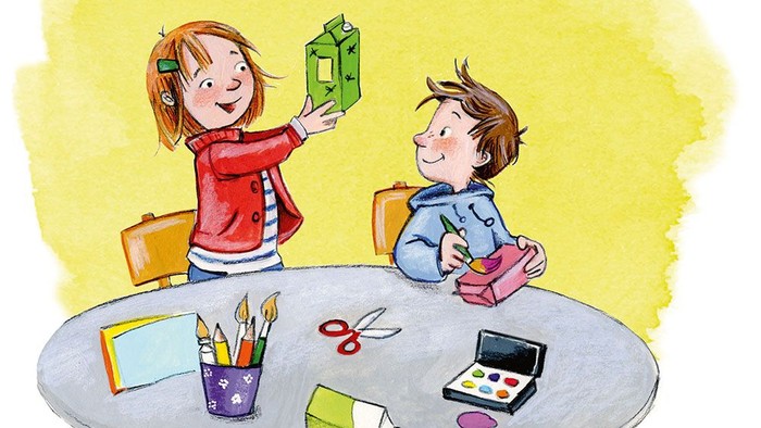 Zwei Kinder teilen kreative Materialien und tauschen einen kleinen grünen Behälter an einem runden Tisch aus.