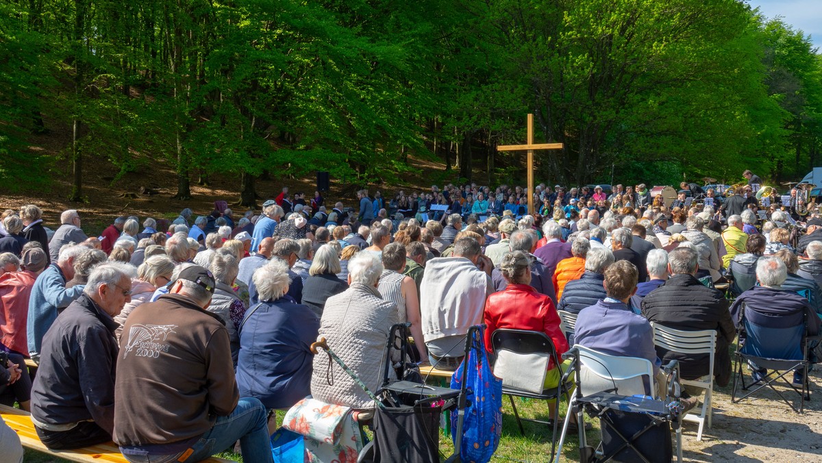 FLYTTET TIL GUG KIRKE PGA. VEJRET - Friluftsgudstjeneste Kr. Himmelfartsdag