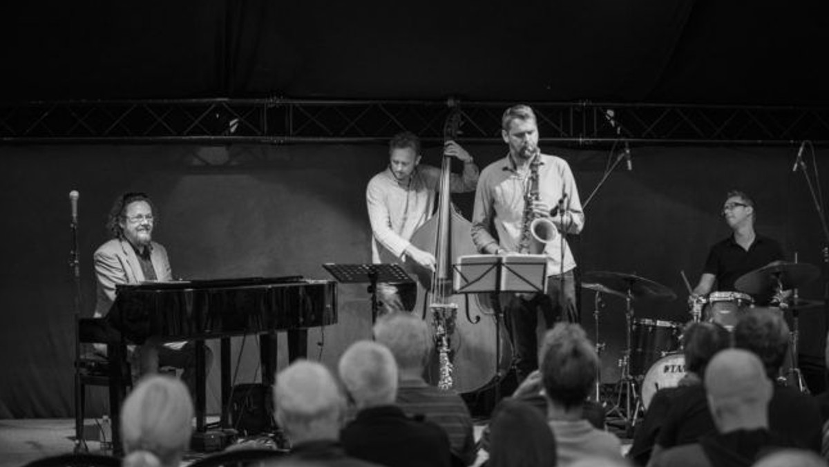 GRAM KIRKE: JuleKoncert v. Martin Schack Kvartet (billetreservering påkrævet)