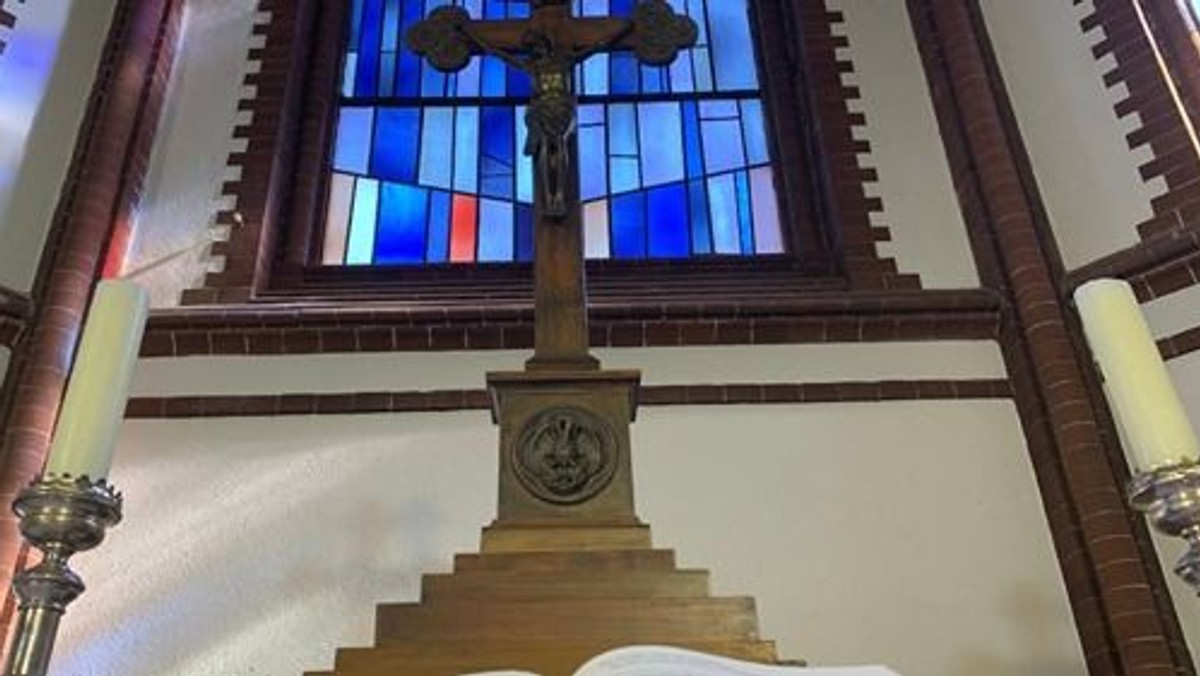 Moderner Gottesdienst mit Anmeldung und Livestream