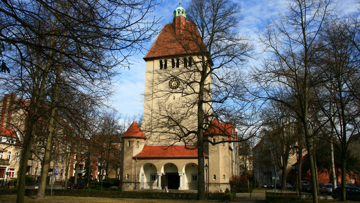 Alt-Tegel: Abendmahlsgottesdienst