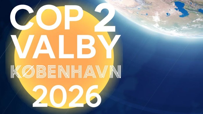 Reklameplakat for COP2 Valby klimatopmøde i København, planlagt til 2026, med jordbilleder.