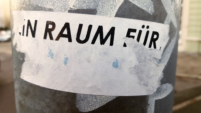091044_raum_fuer_by_peter_weidemann_pfarrbriefservice.jpg