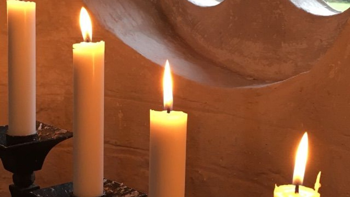 1. s. i advent (nyt menighedsråd præsenteres), Uddrag af Søren Birchs julesuite opføres af Kantoriet