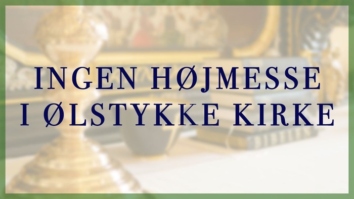 Billedet viser et nærbillede af prægtige, forgyldte genstande med tekst på dansk.