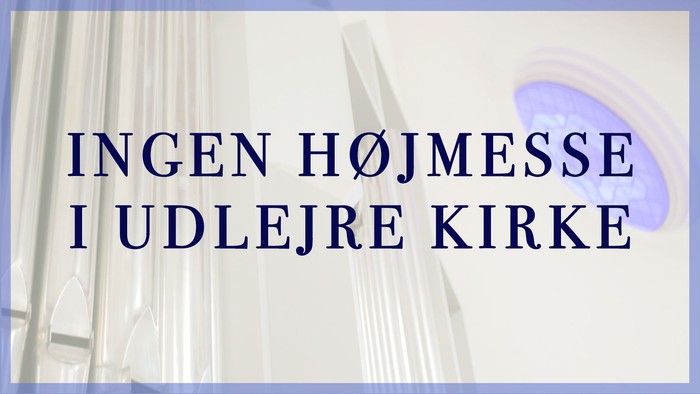 Billedet viser et nærbillede af en bygning med dansk tekst som overlay.