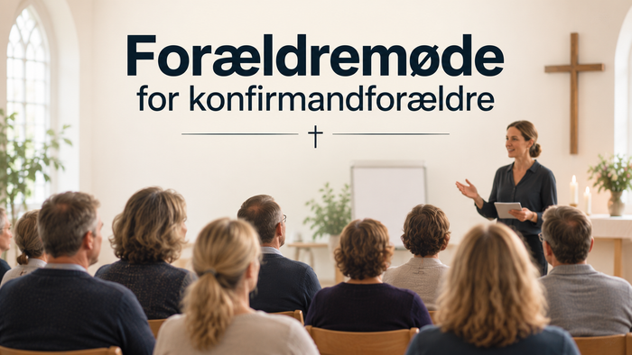Forældremøde om konfirmationsforberedelse med en taler, der henvender sig til deltagerne i en kirkelig ramme.