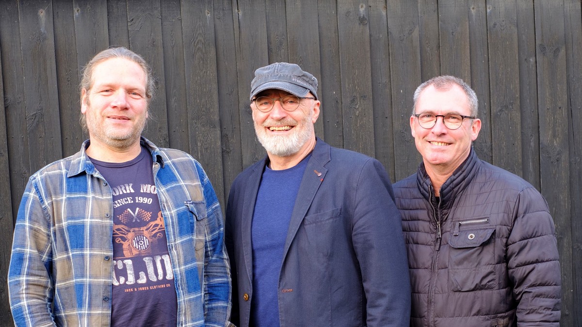 Koncert og underholdning: "Lige ud på tværs"