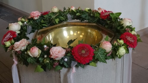 Gottesdienst mit Taufen
