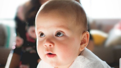 Babysalmesang 6-12 måneder