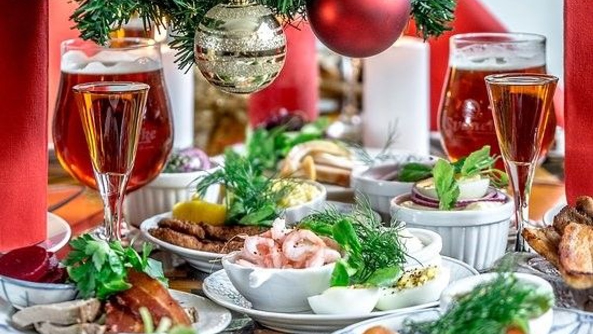 UDSOLGT 3,2, 1 -Café - Julefrokost