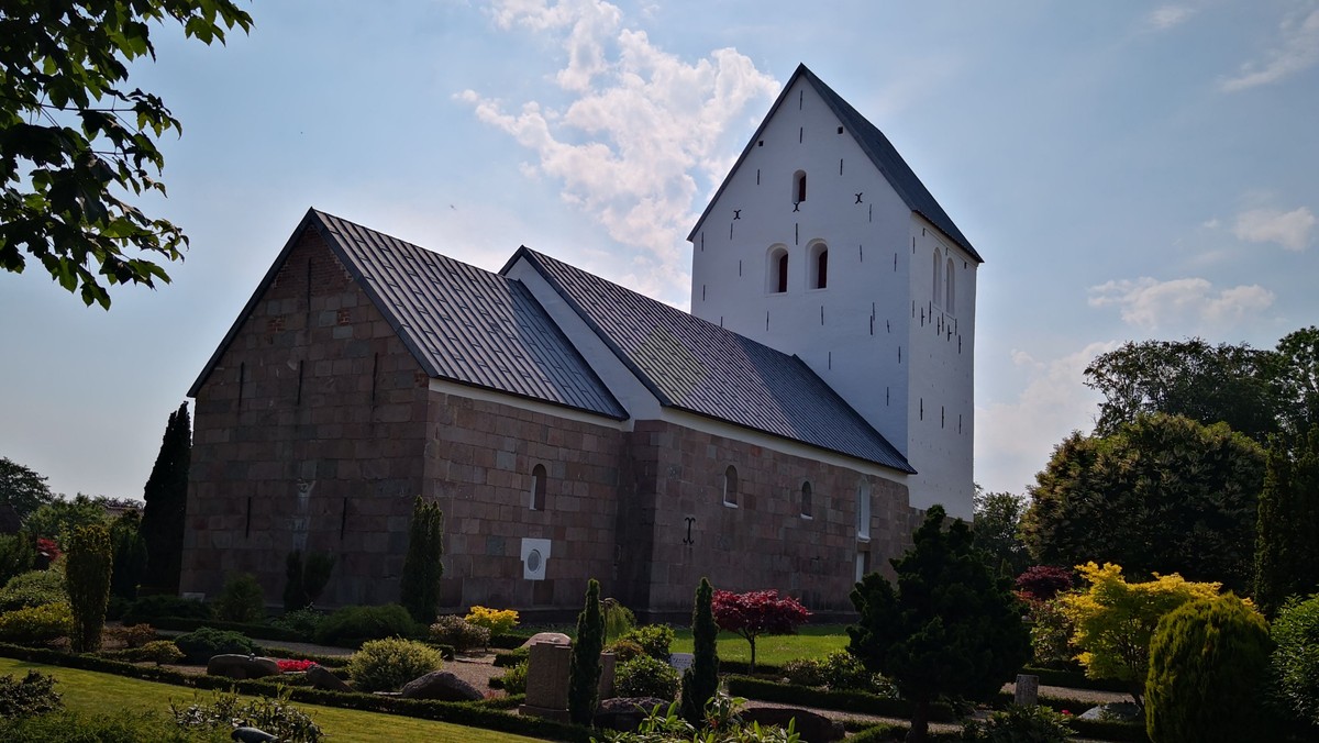 Højmesse i Hellevad Kirke
