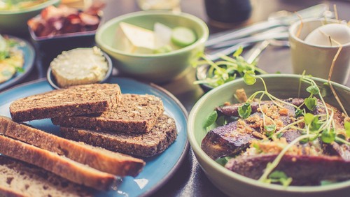 Frokost og foredrag: