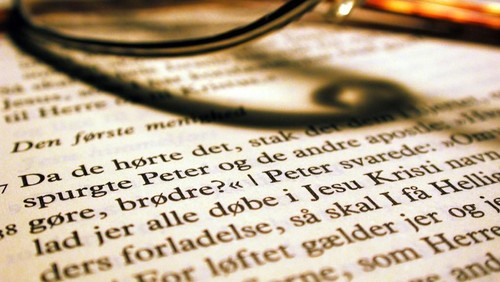 A F L Y S T - Den åbne familie