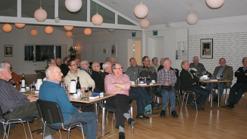 AFLYST Herreværelset