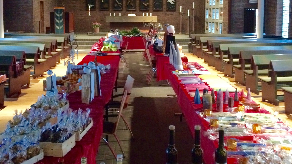 Gottesdienst mit Pastorin Sandra Peters-Hilberling und Kantor Jonas Kannenberg, der Basar kann nicht auf gewohnte Weise stattfinden...