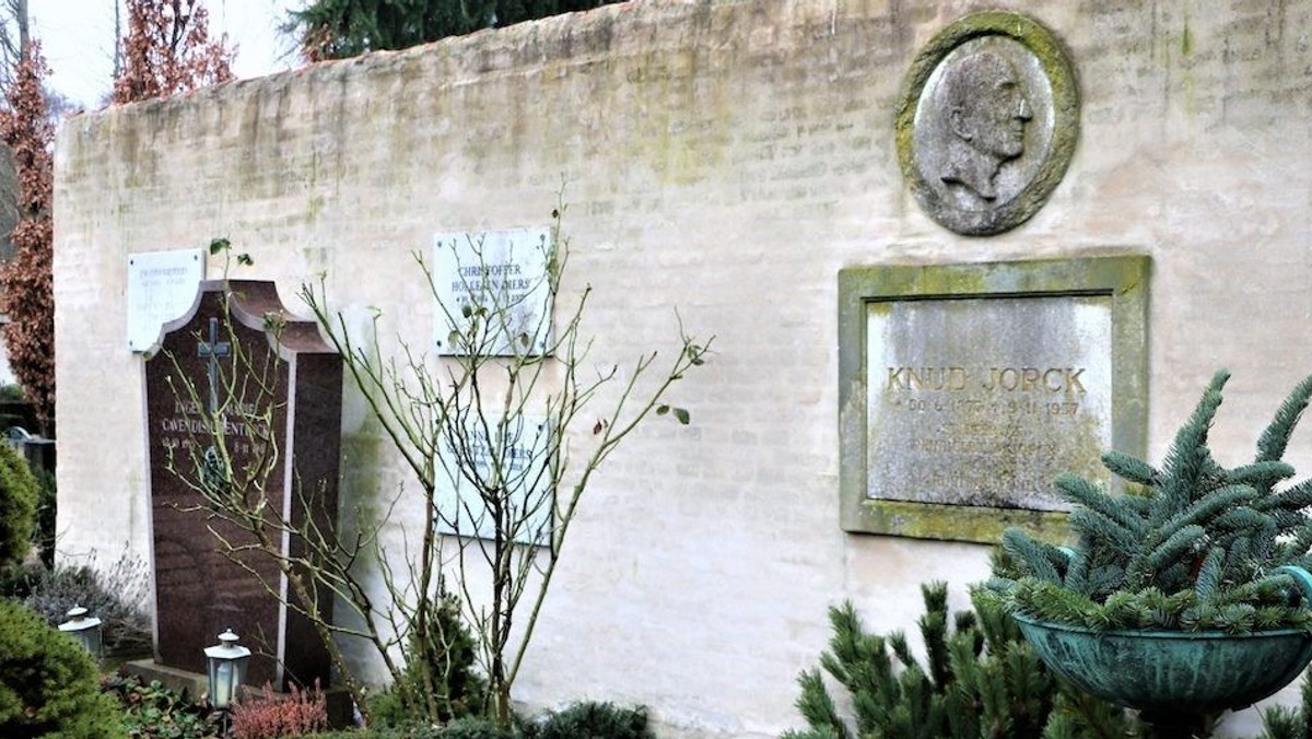 Møde med de døde - på Frederiksberg Ældre Kirkegård