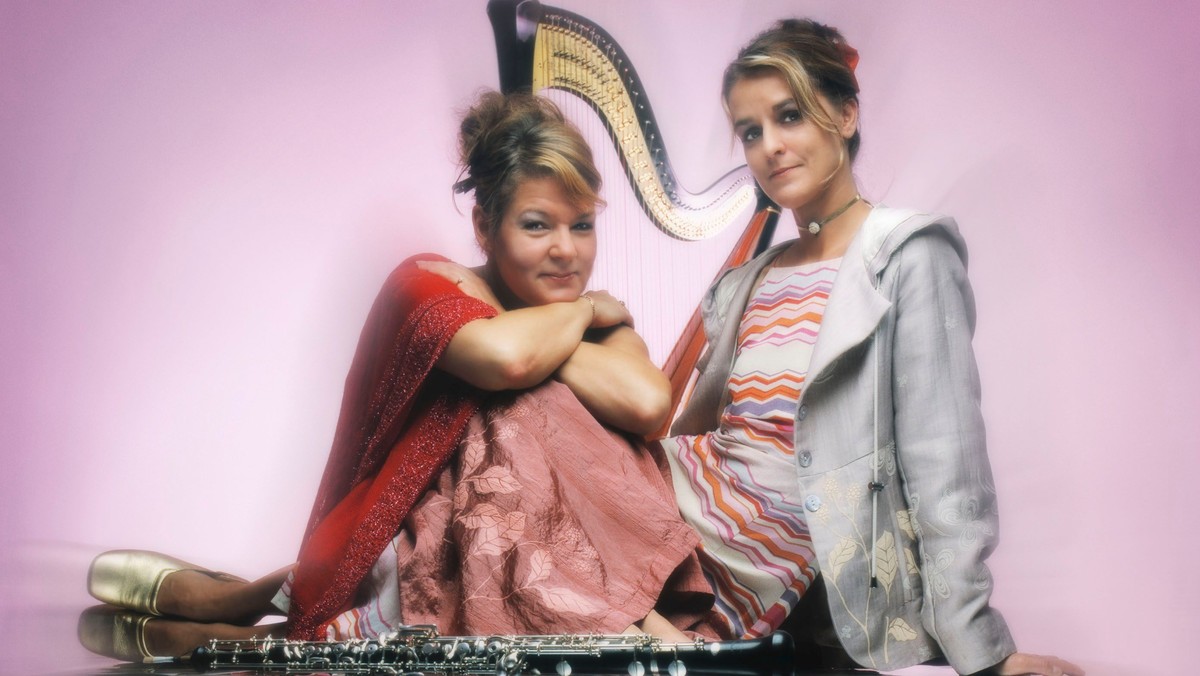 Koncert, deux femmes