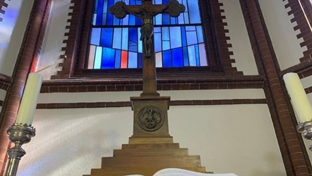 Moderner Gottesdienst mit Anmeldung und Livestream