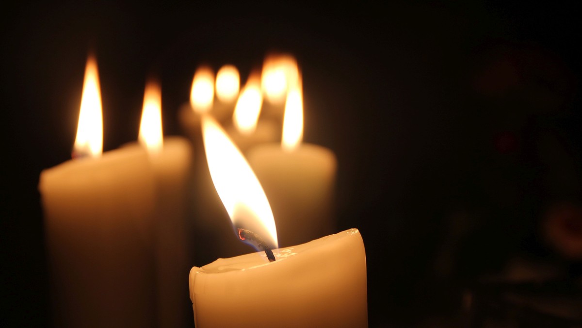 Abendlicher Adventsgottesdienst - anstelle des Adventsliedersingen -