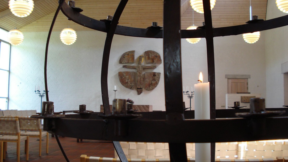 Kirken er åben - kort gudstjeneste v/Karin Christiansen